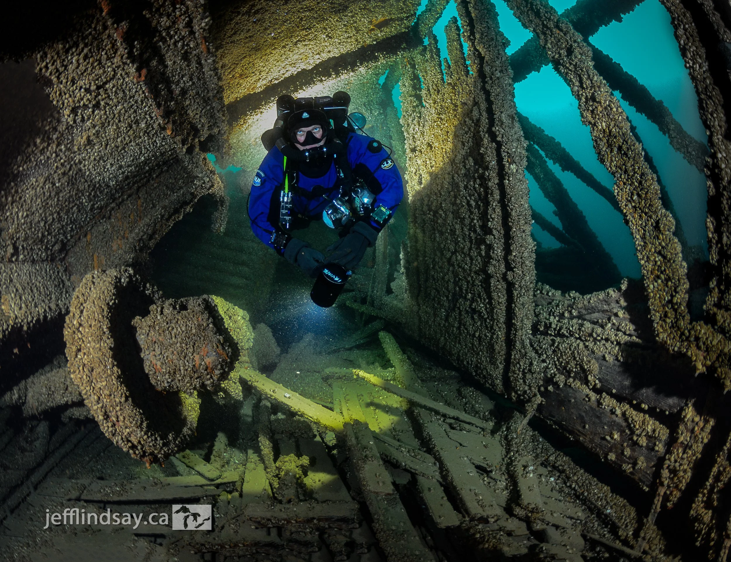 SS Milwaukee Rail Car Diver