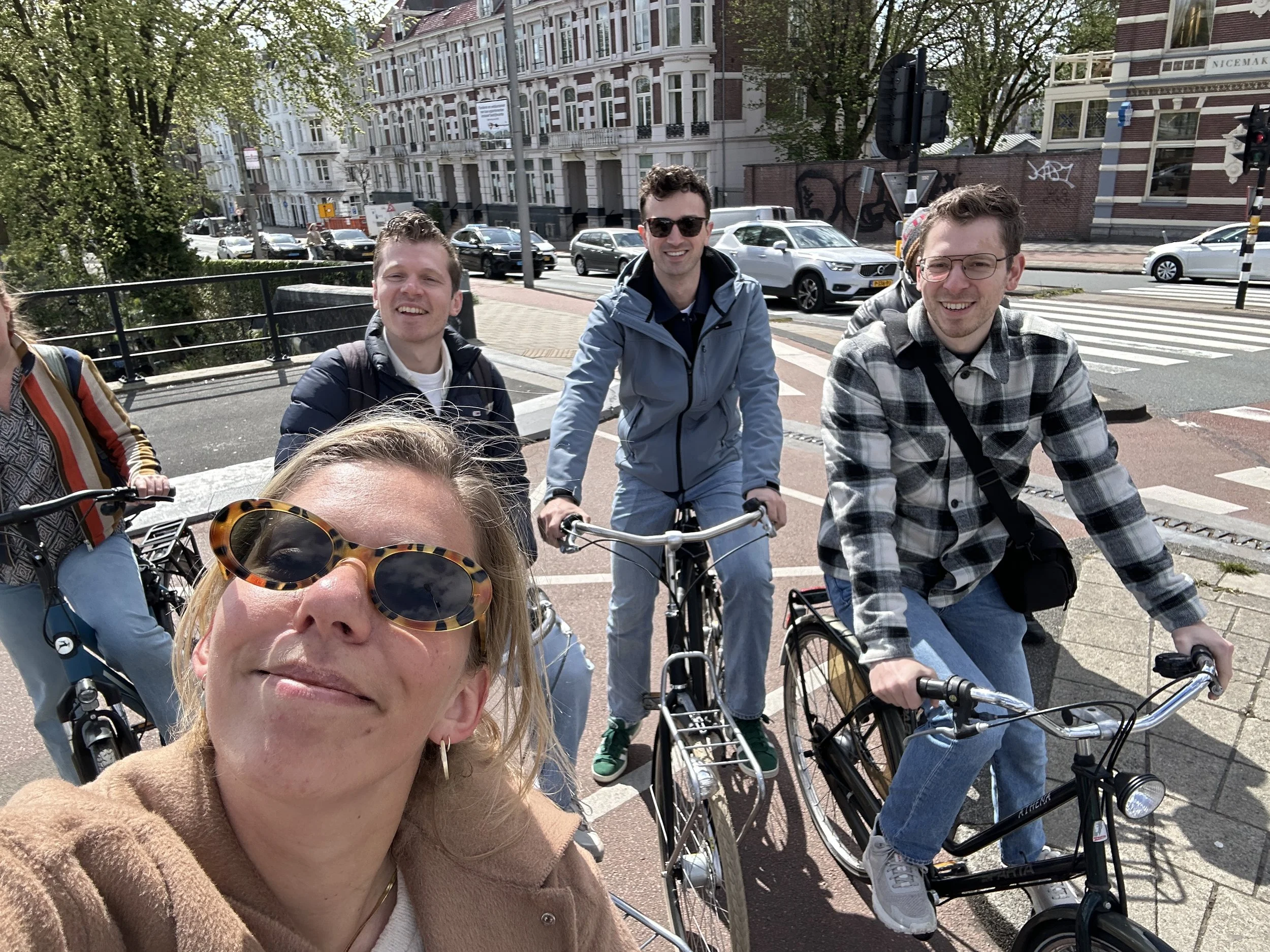 18_cycling-amsterdam-with-friends.JPG