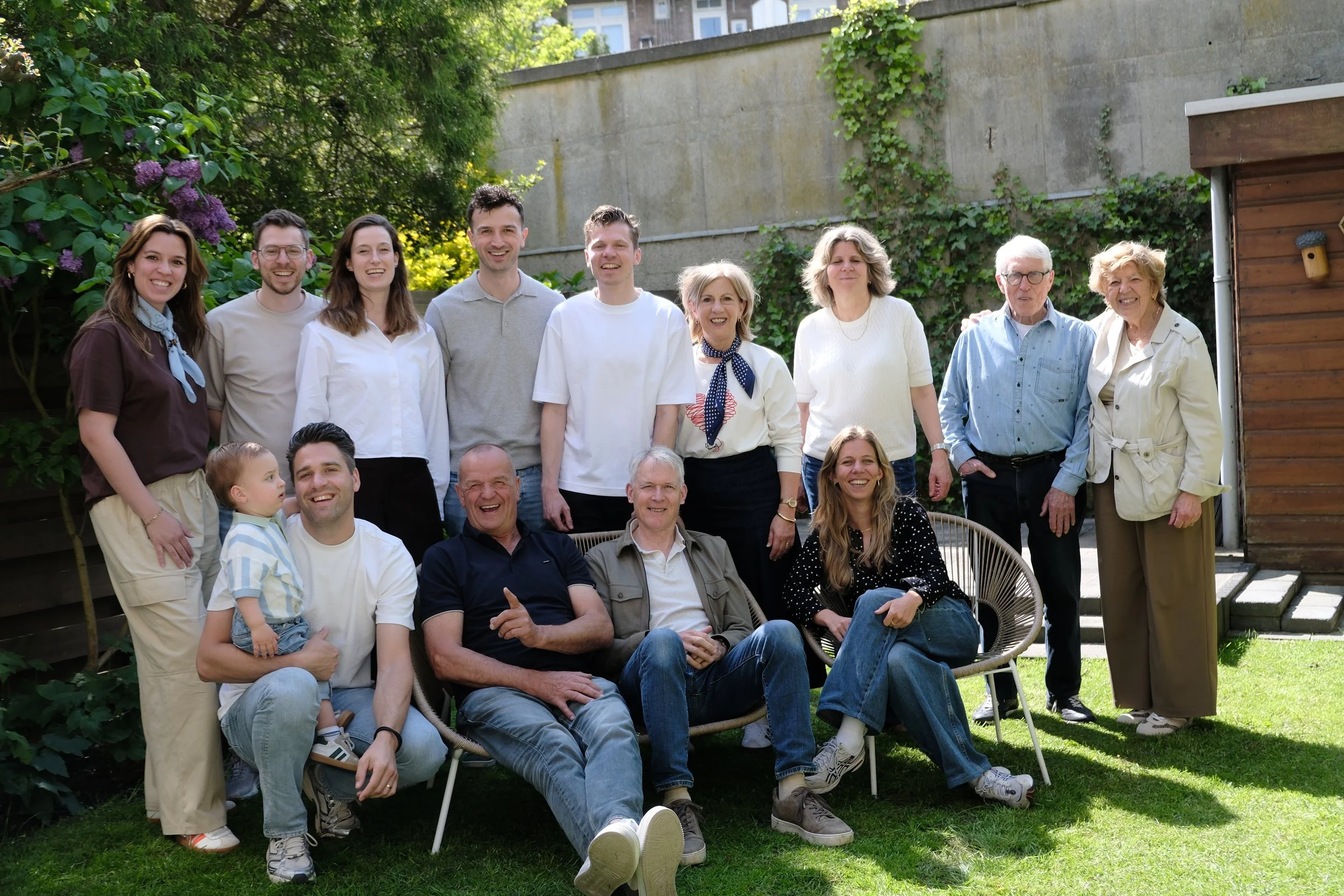 15_whole-family-in-the-garden.JPG