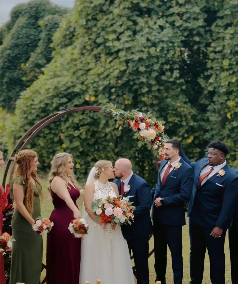 25 Wedding Photo Ideas You'll Never Regret Asking Your Photographer to Capture