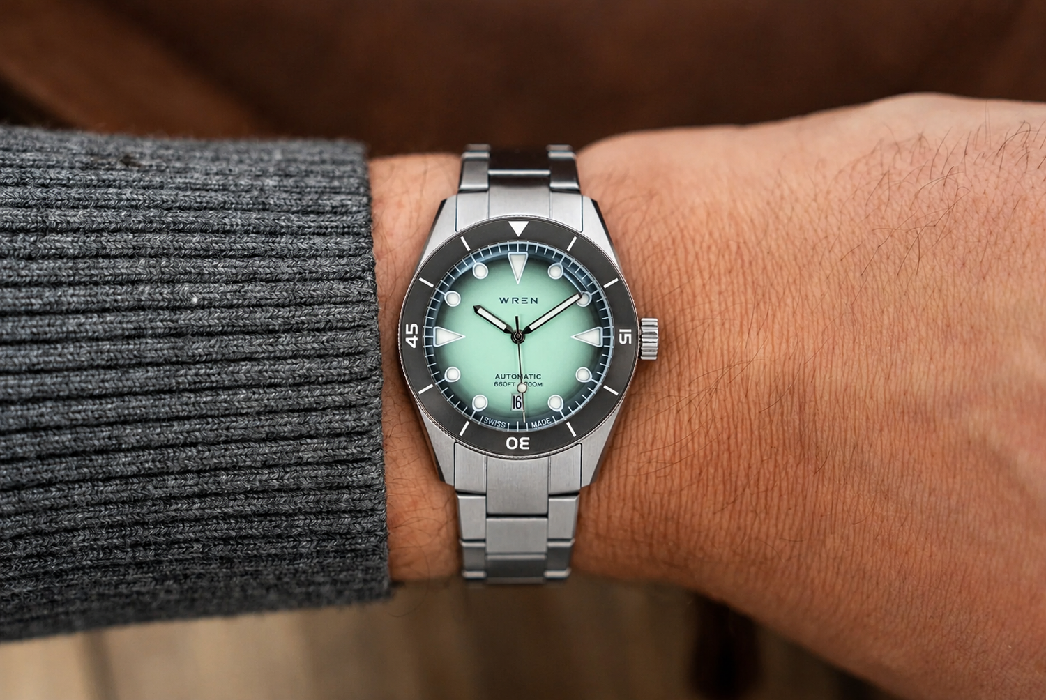 Wren Diver 38 on a 7.5 inch wrist