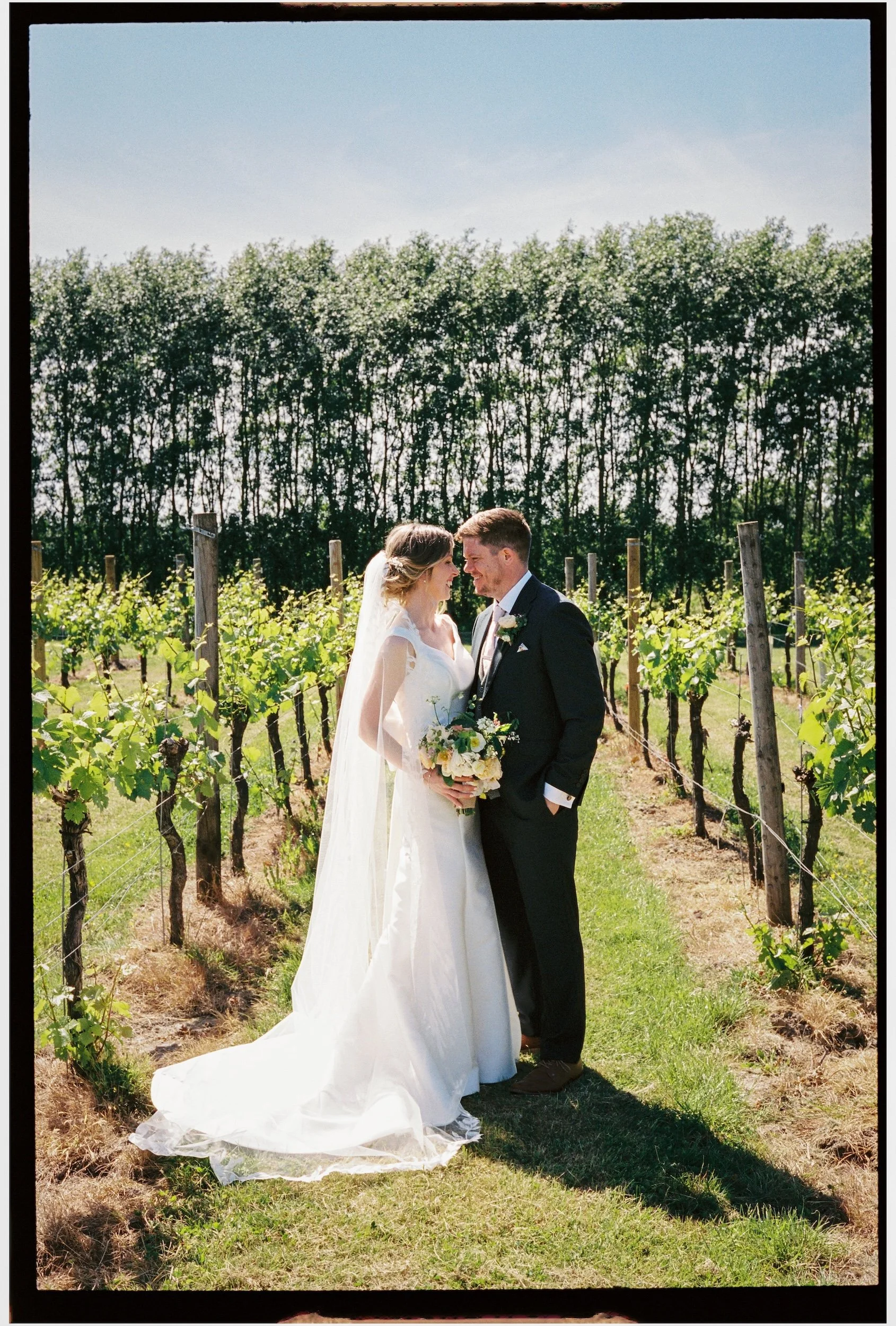 Bristol_Film_Photography_Wedding_Bride_Groom.jpg