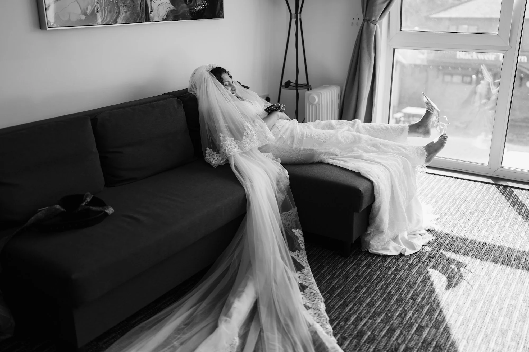 Bridal_Prep_Cardiff_Wedding_Photography.jpg