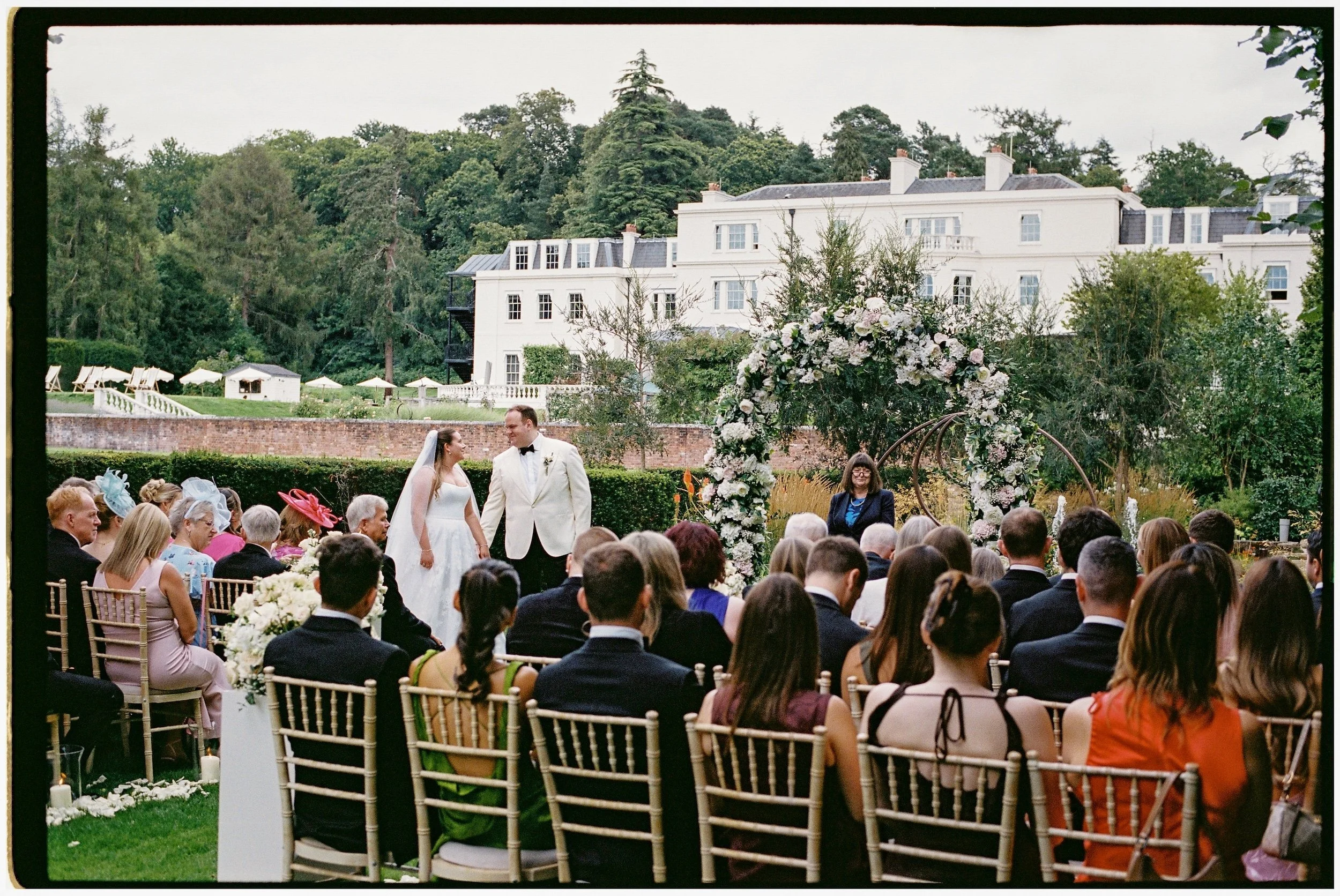 Film_wedding_Photography_Cotswolds-7.jpg