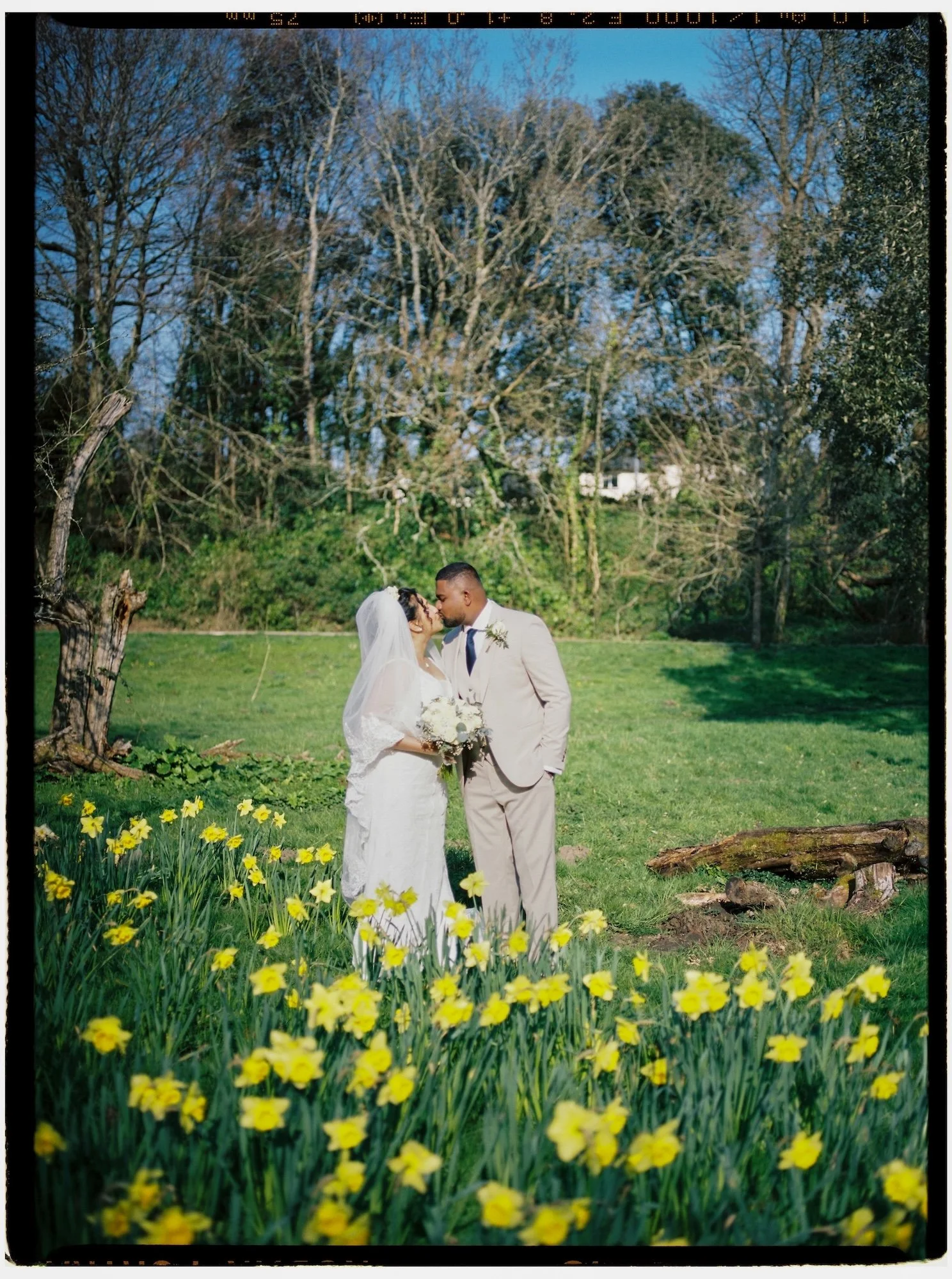 Medium_Format_Wedding_Film_Photography.jpg