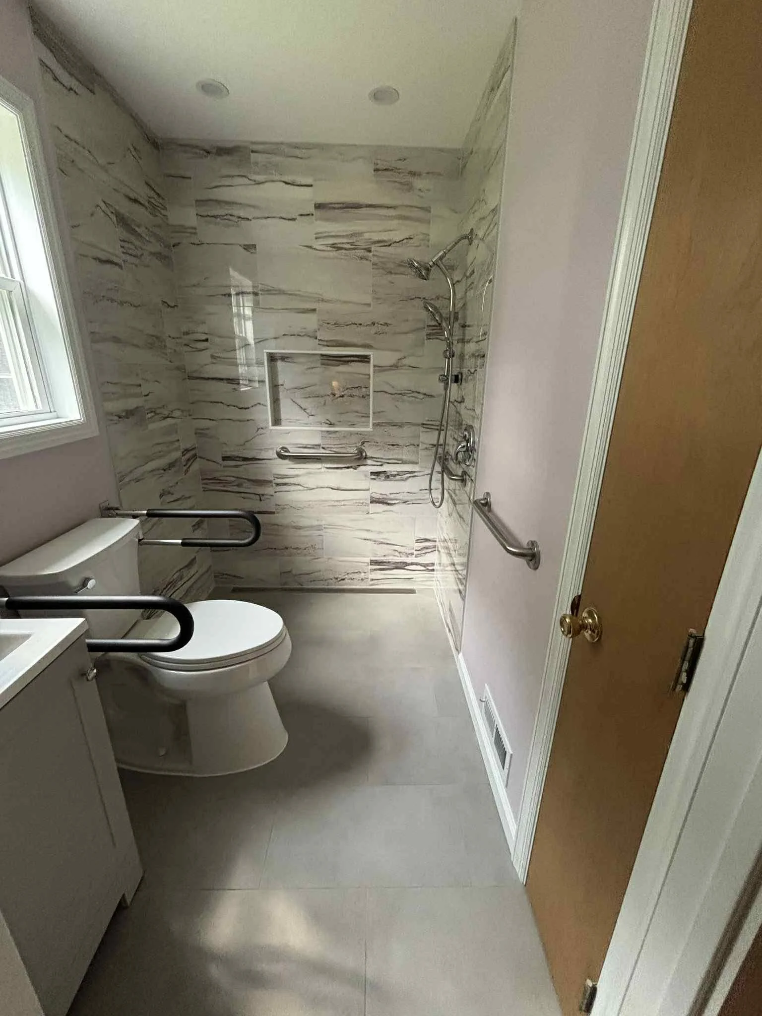 fe6dafe4-bf5c-4f45-8d50-b9fff99a1a8e.jfif