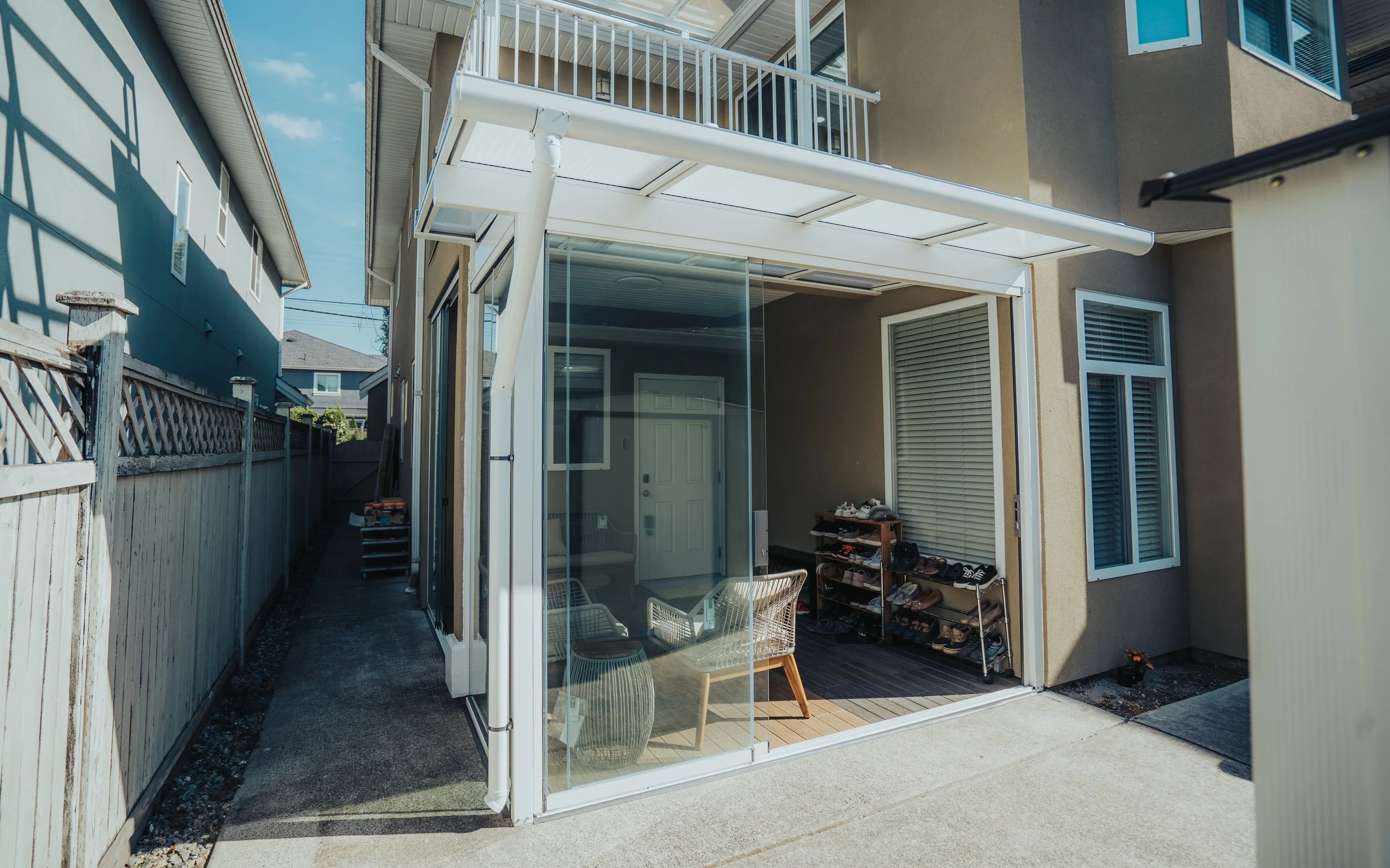 Retractabe Wall Front Porch (1).jpg