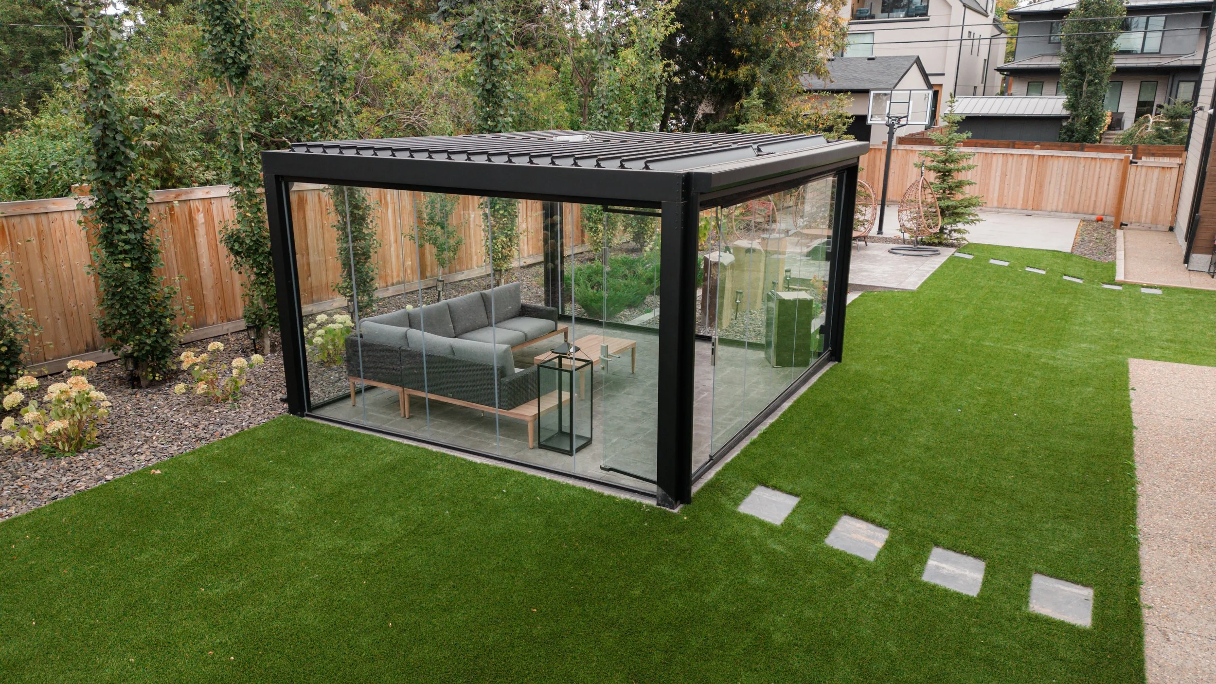Edmonton - LGR with Louvered Roof (15).jpg