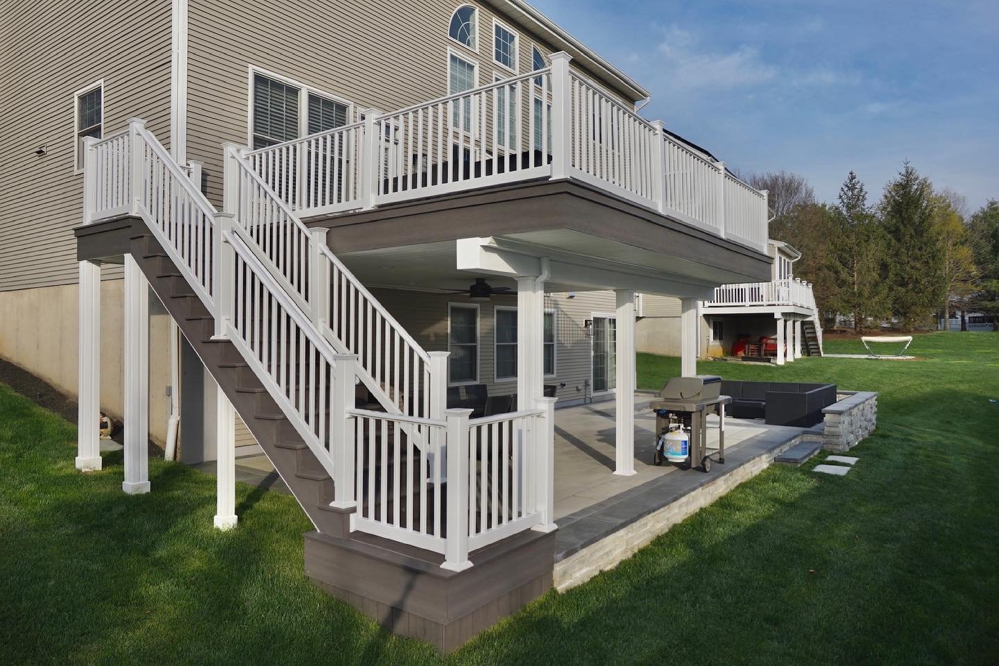 Manalapan, NJ: Deck, Paver Patio