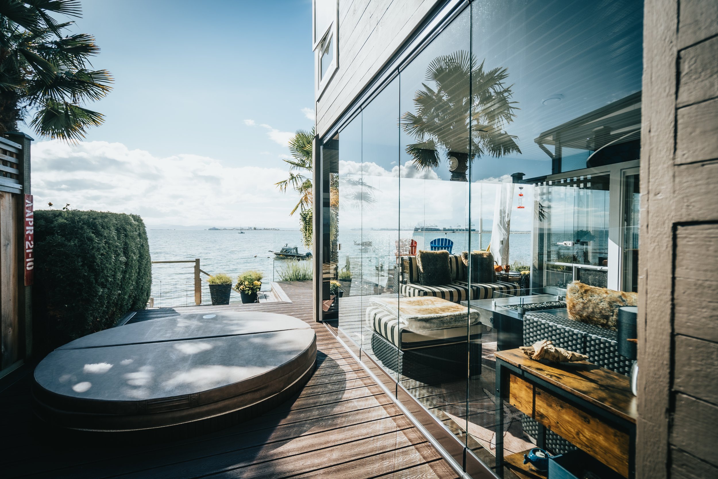Backyard Patio Glass Walls (34).jpg