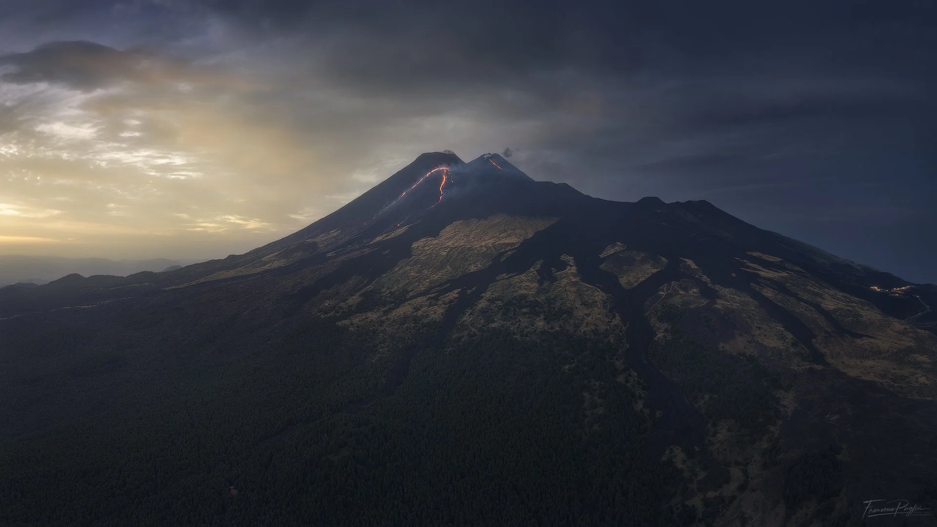 4_Etna_sunset_eruption_LR_S.jpg