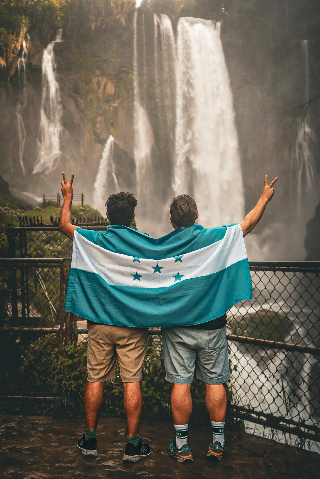 Mar y Tierra: A 10-Day Roadtrip Across Honduras 