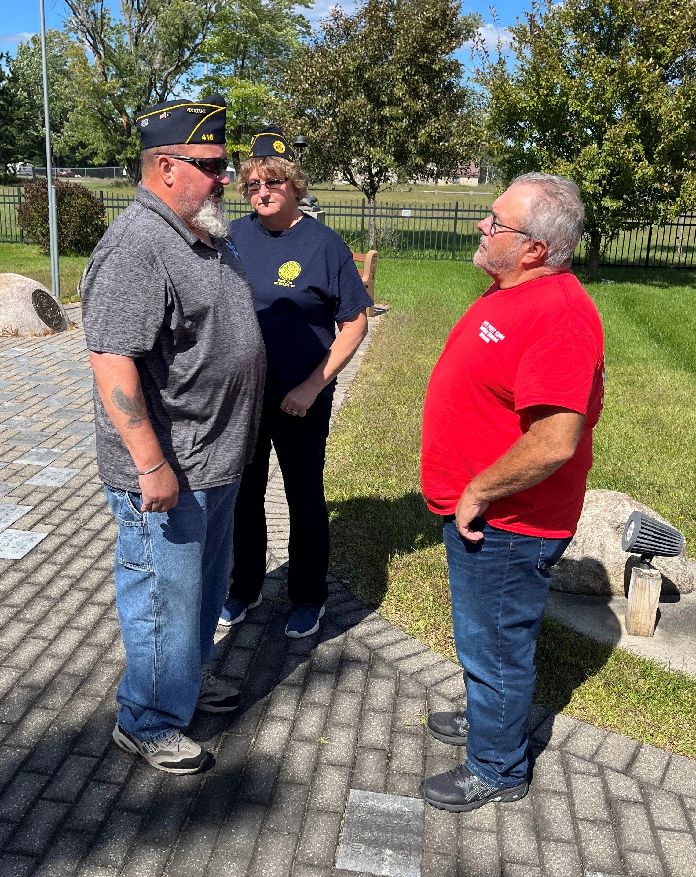 veterans attending POW service.jpg