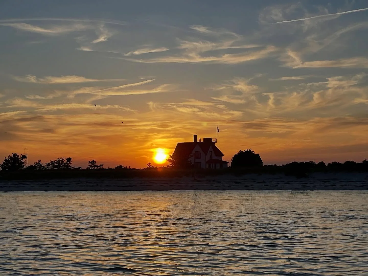 🇺🇸 To those who&rsquo;ve served, and their families, thank you. Happy Veterans Day 🇺🇸