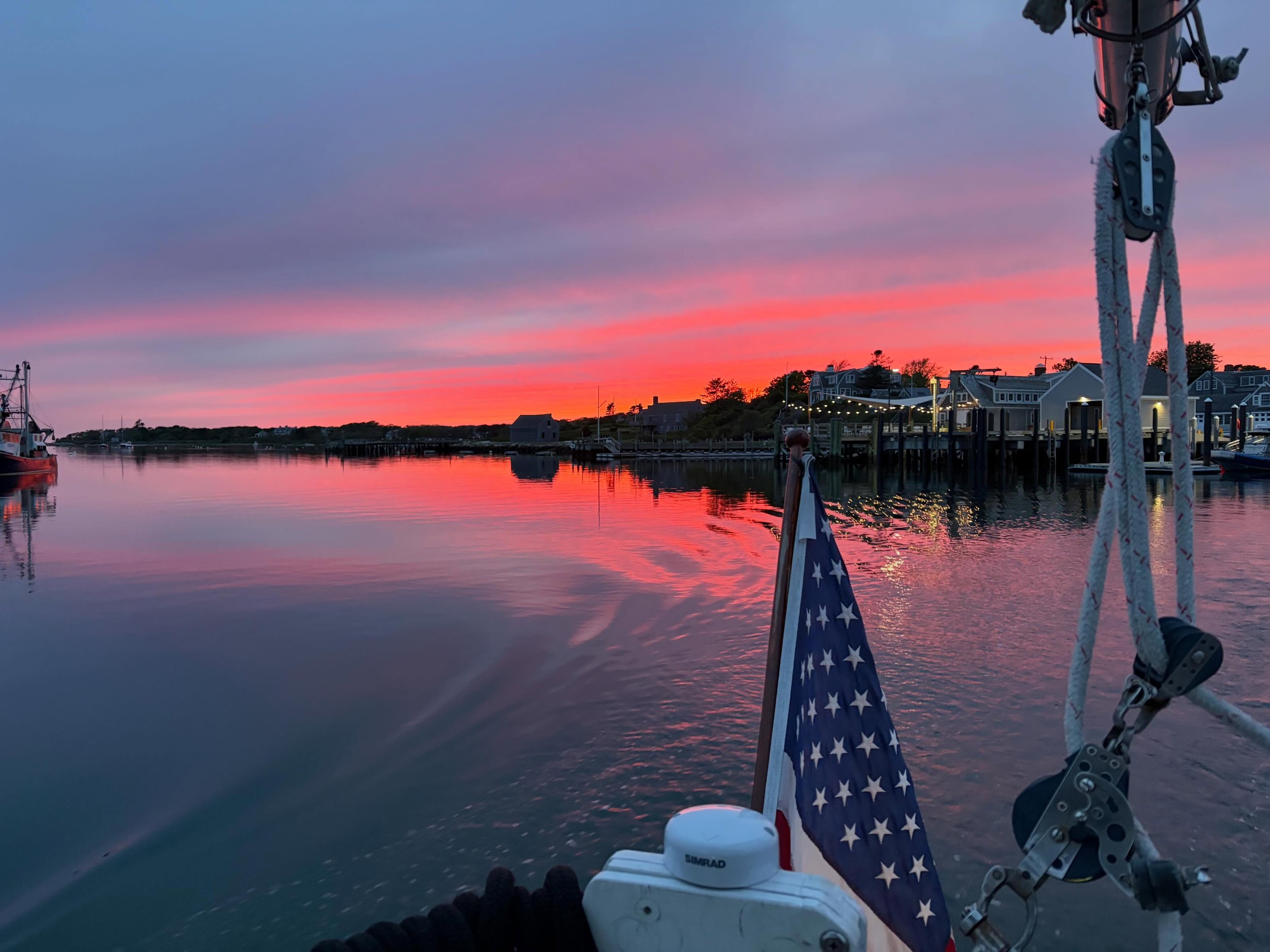 That old Cape magic&hellip; #whywesailhere

#capecod
#chathamma
#capesailingcharters
#slowingdownthespeedoflife 
@chathamcapecodma