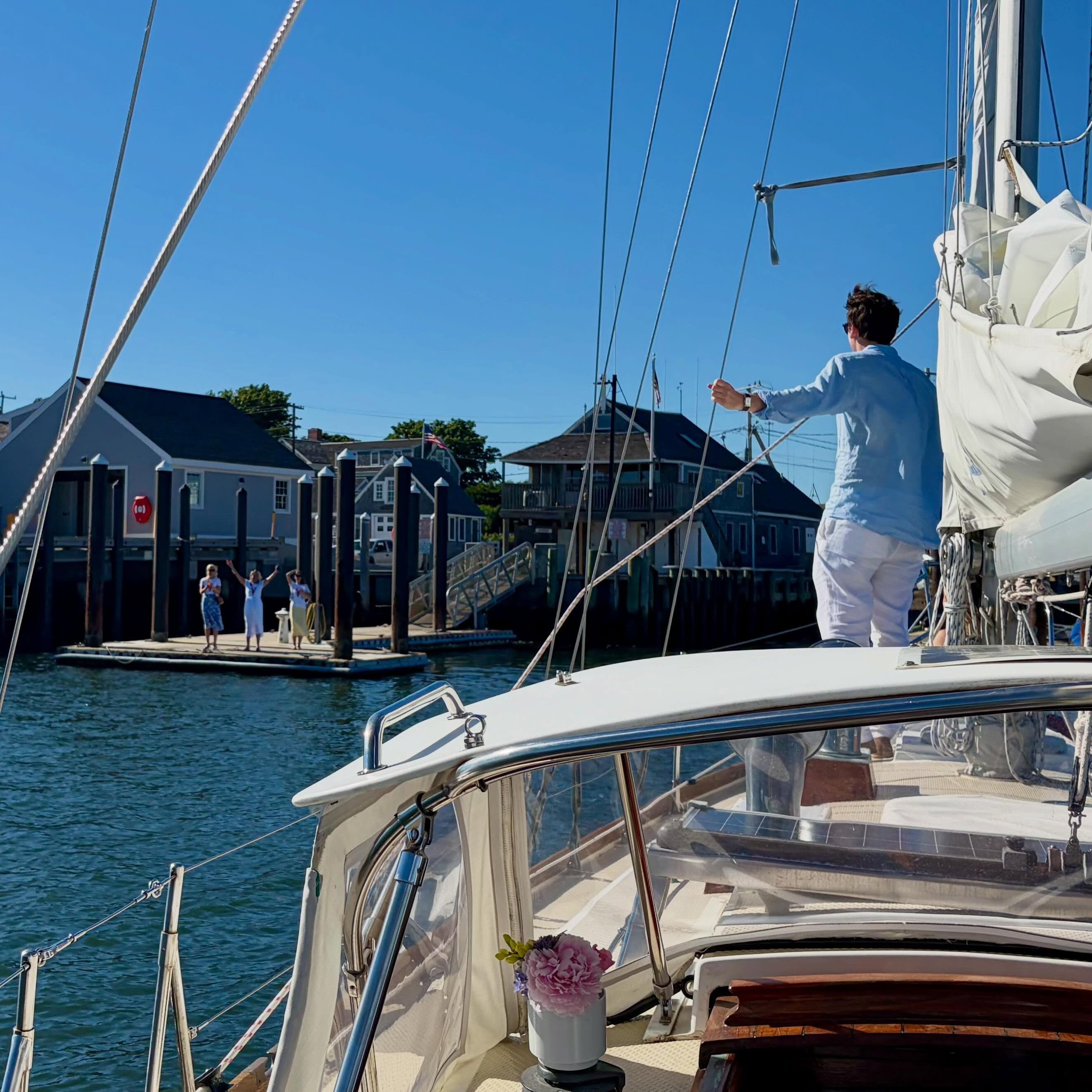 This past week it felt like summer really started! It is a sweet life indeed. #whywesailhere 💙
#chathamma
@chathamcapecodma 
#nantucketsound