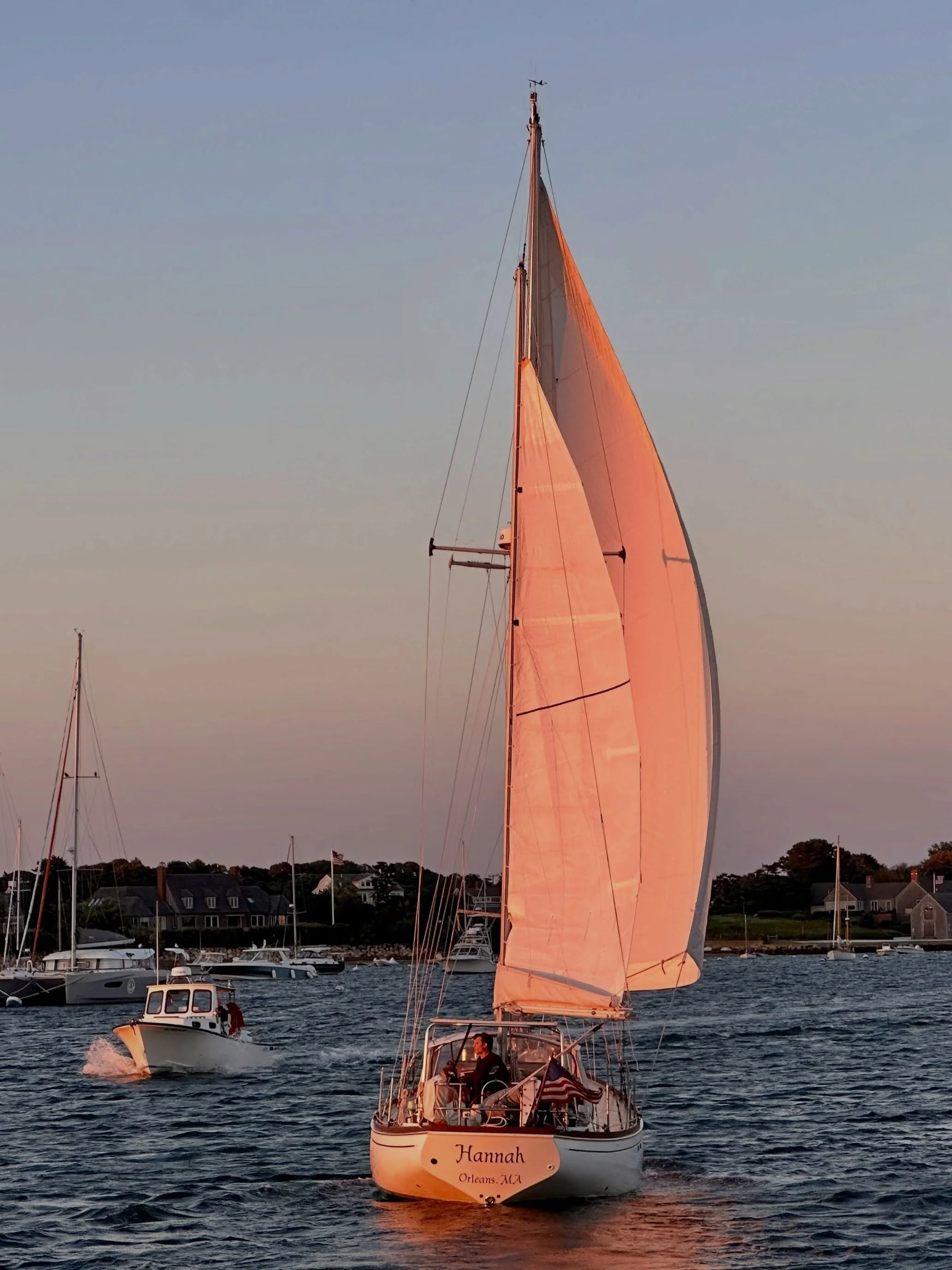 Happy Labor Day! Let&rsquo;s sail off into the sunset! 💛🧡

@chathamcapecodma 
(And thanks Craig for the awesome photo!)