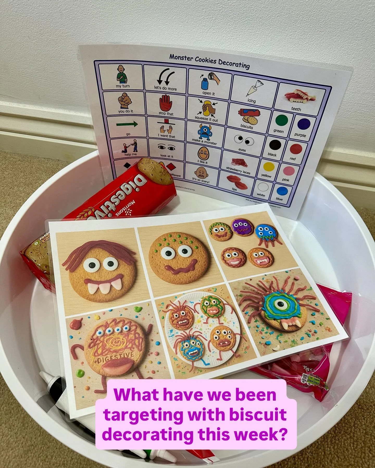 It&rsquo;s the first week of the summer holidays and we have been busy decorating biscuits in many of our therapy sessions this week! 

This single activity can be used to target a range of goal areas including:

🍪 Modelling new gestalts 

🍪 Practi