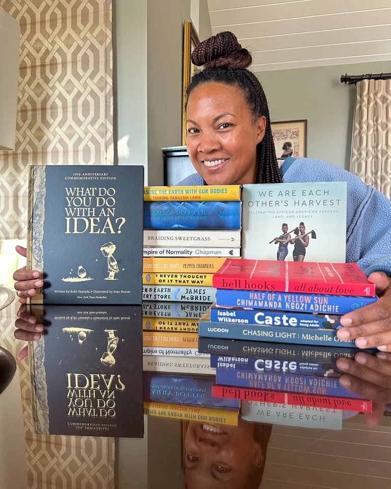 📖 Discover your next favorite read and show your support for local businesses! SWIPE to see some of Yvonne's favorites right now. 📚

🌟 By shopping at independent bookstores, you directly contribute to the local economy and help sustain these cultu