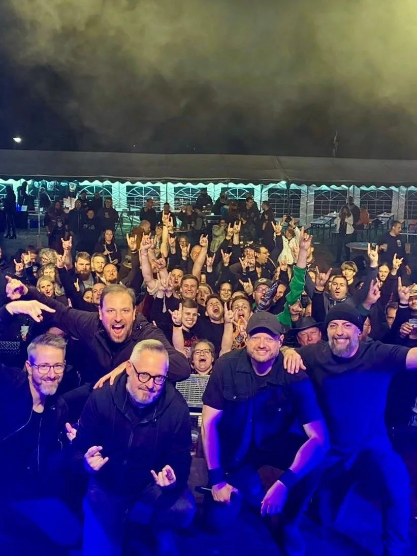 @die.village wir sind sprachlos! Vielen Dank f&uuml;r diesen geilen Abriss! 🤟🔥

Danke f&uuml;r die (wie immer) super Organisation und die tolle Bewirtung. 

Jetzt m&uuml;ssen wir uns erstmal erholen&hellip;

Wenn ihr uns unterst&uuml;tzen m&ouml;ch