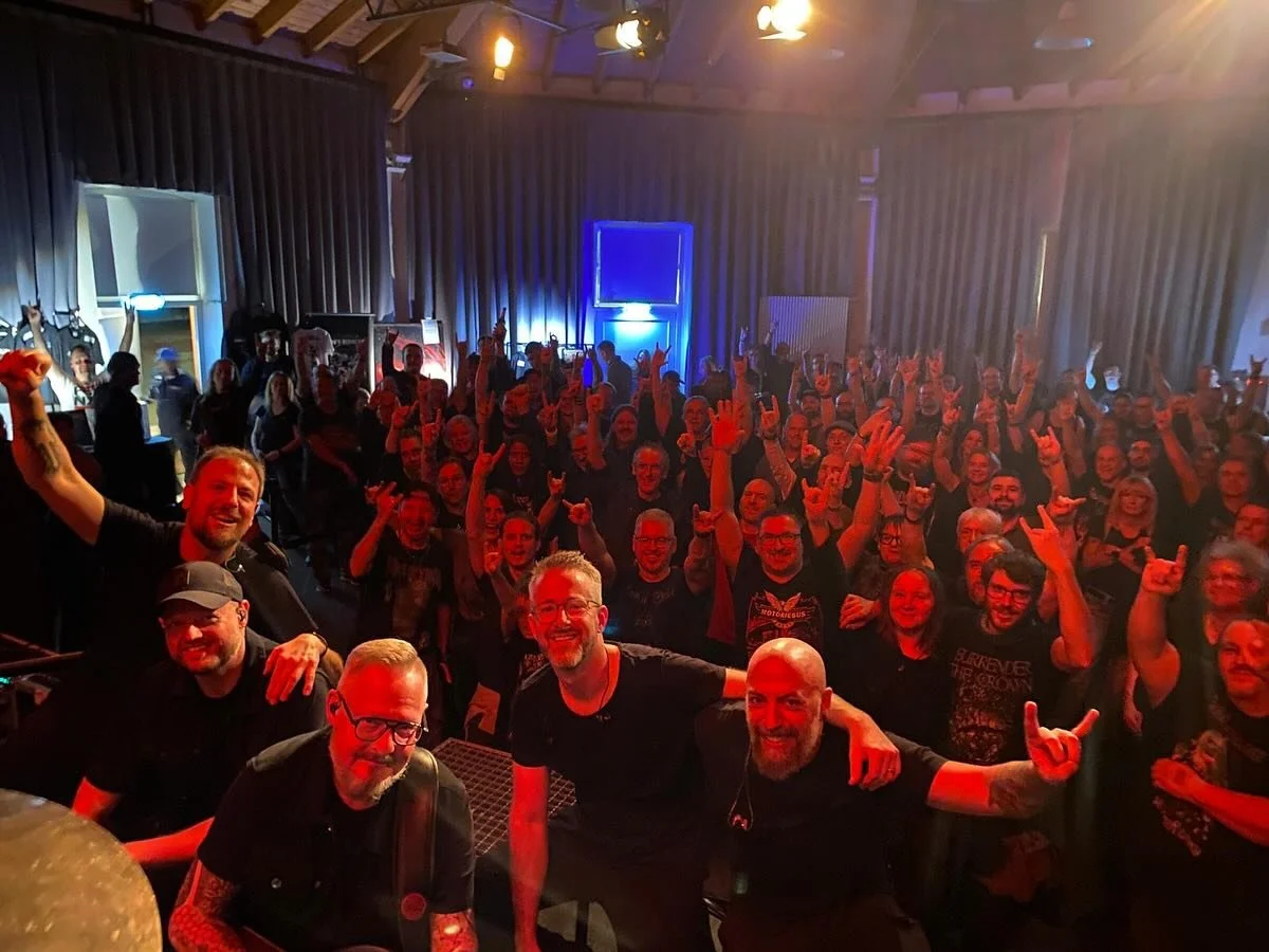 @stummschereithalle das war ein absoluter Abriss gestern. Danke, dass ihr mit uns gefeiert habt.

Vielen Dank an @savagesentence_official und @godsnakemetal f&uuml;r die mega geile Shows!

Und nat&uuml;rlich an das Team der @kulturgesellschaft.neunki