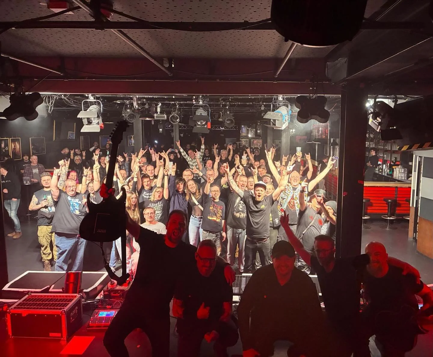Wahnsinn, was f&uuml;r ein geiler Abend das war! 🔥
Danke an das @kammgarn_kaiserslautern Team und @drawnbyevilofficial, @sydra_official und @clusteredvision!

Aber vor allem vielen Dank an Euch, das war ganz gro&szlig;es Kino! 🤘

Next Show: 07.03. 