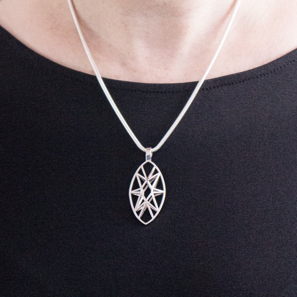 VictoriaAndBenedikt_Pendant_C01-03S X3.jpg