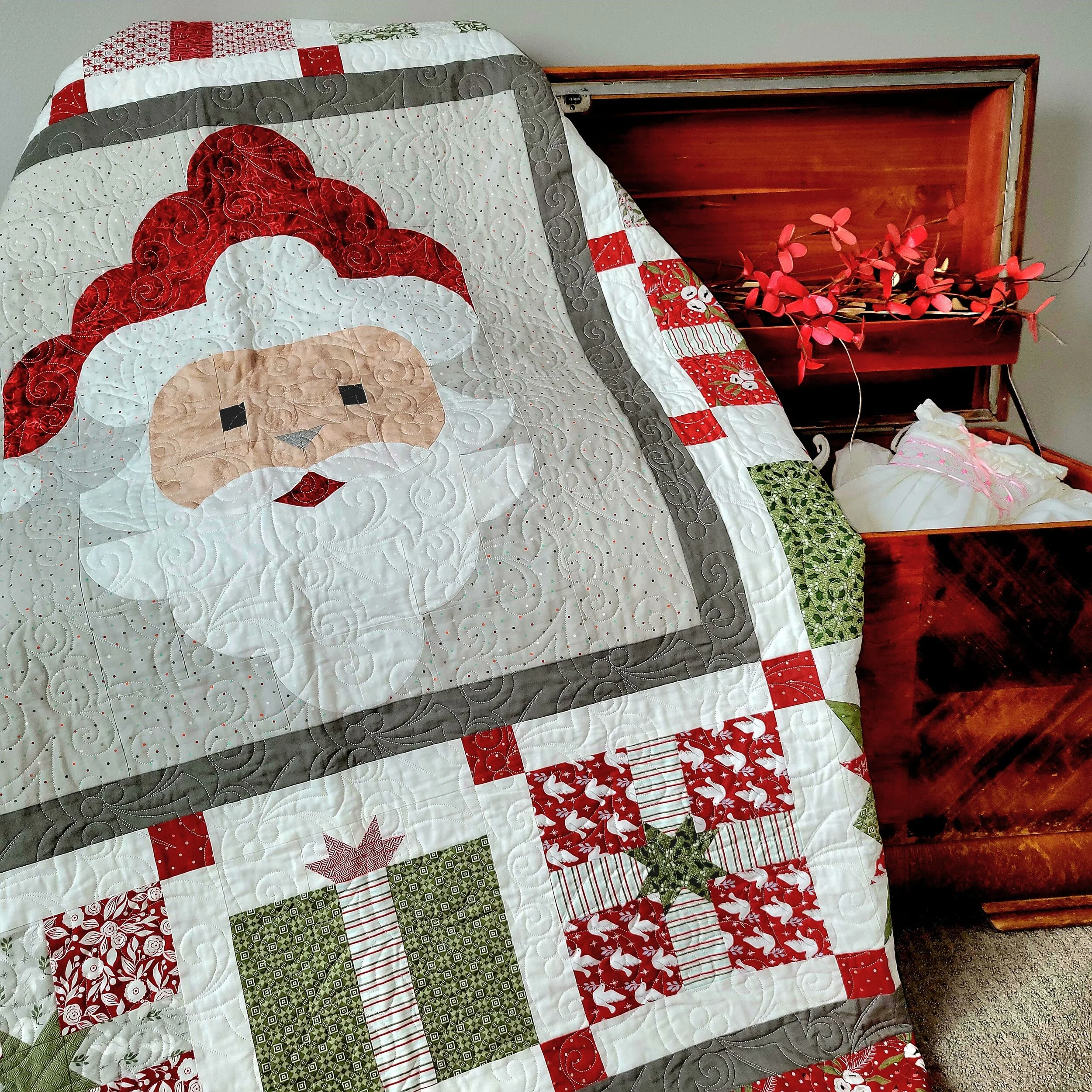 Santa Quilt.jpg