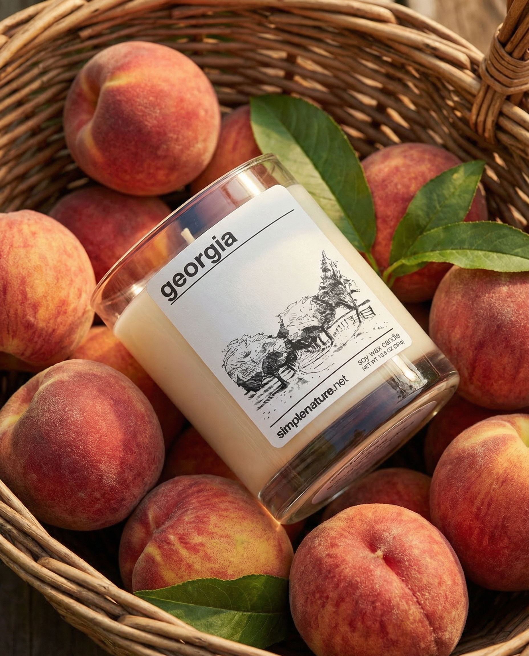 georgia-soy-wax-candle-clean-burning-fruity-peach-scent-basket.png