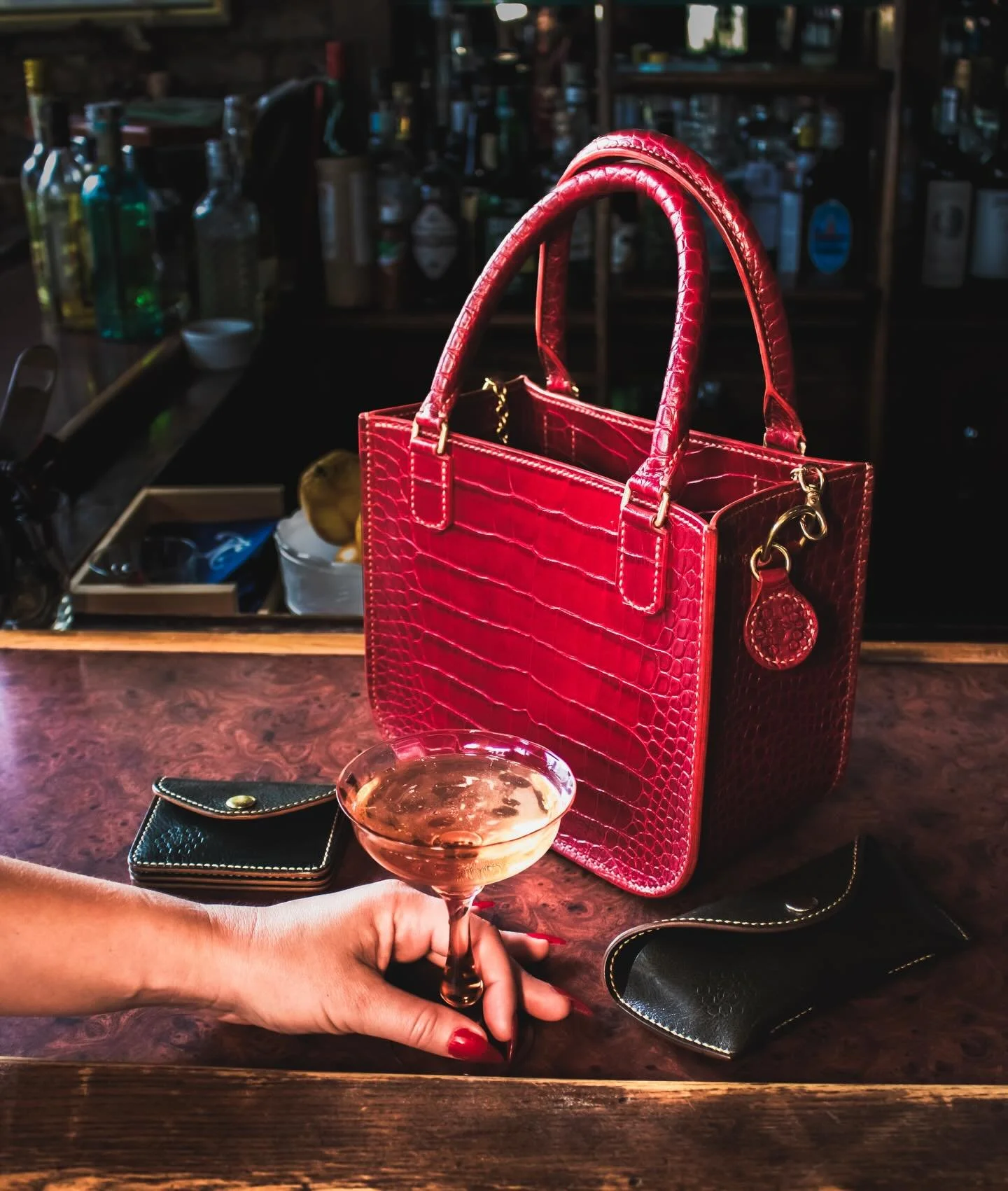 ||HANDBAG||
&bull;
The holiday season is upon us.
May every bar top overflow with style, laughter, and the quiet clink of glasses as friends and family gather. Amid holiday shopping and glowing city lights, remember&mdash;there is always time to paus