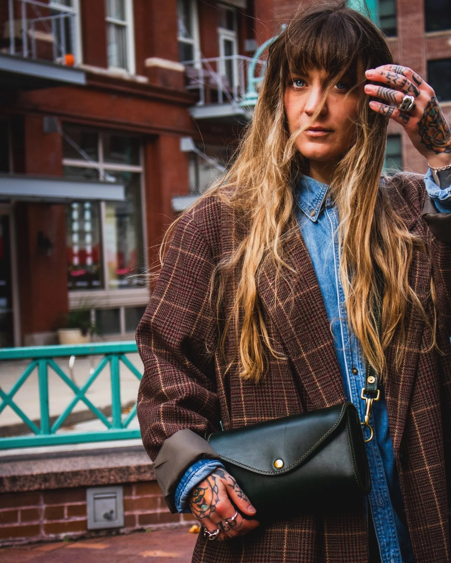 ||SLING||
&bull;
Heirloom quality, built for the rhythm of the city &mdash; because the things you carry should last as long as the stories behind them.

Carry what matters. Leave the rest behind.
&bull;
The Wayfarer Sling V.1.
~ MPG Industria Concia