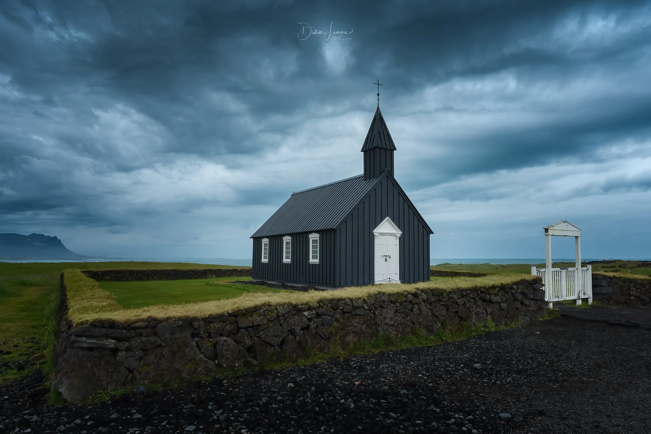 DL-The-black-Church-2048px.jpg