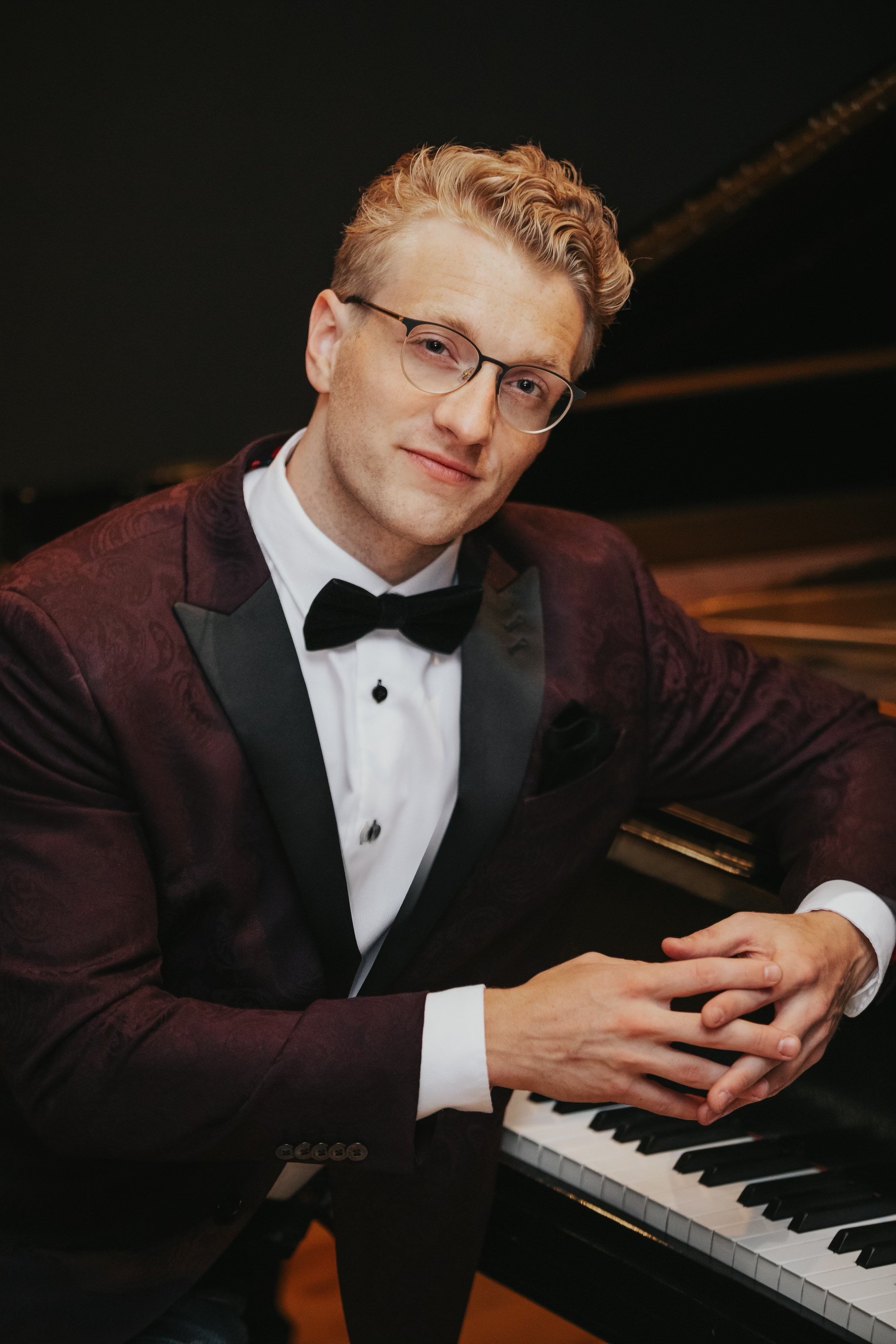 Matthew Lorenz at the piano for Castellon Ensemble