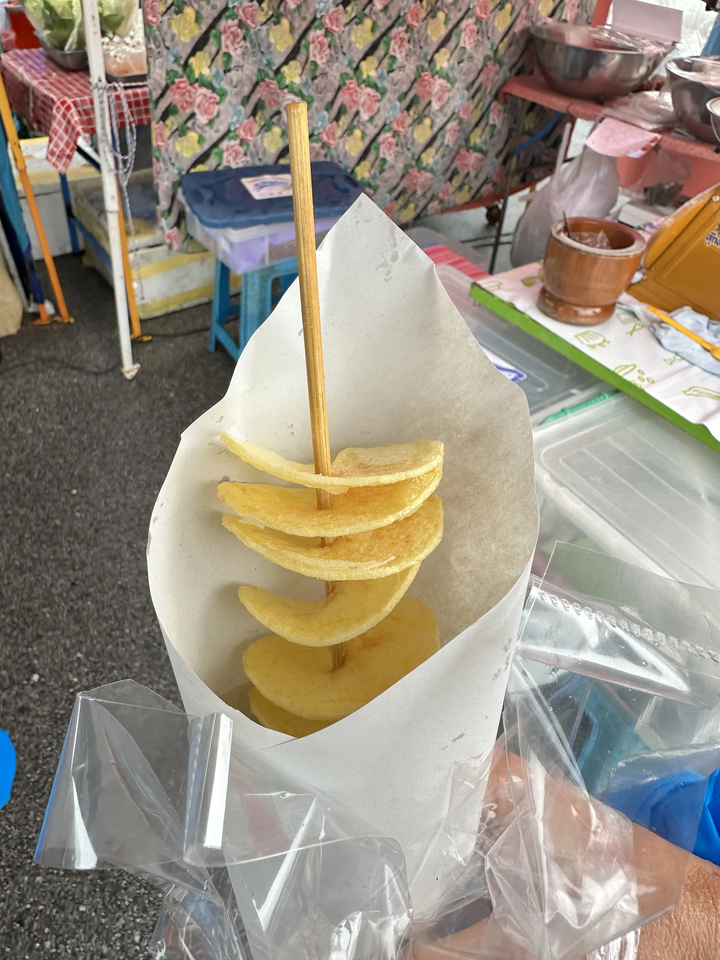 Warm potatoe chips. 