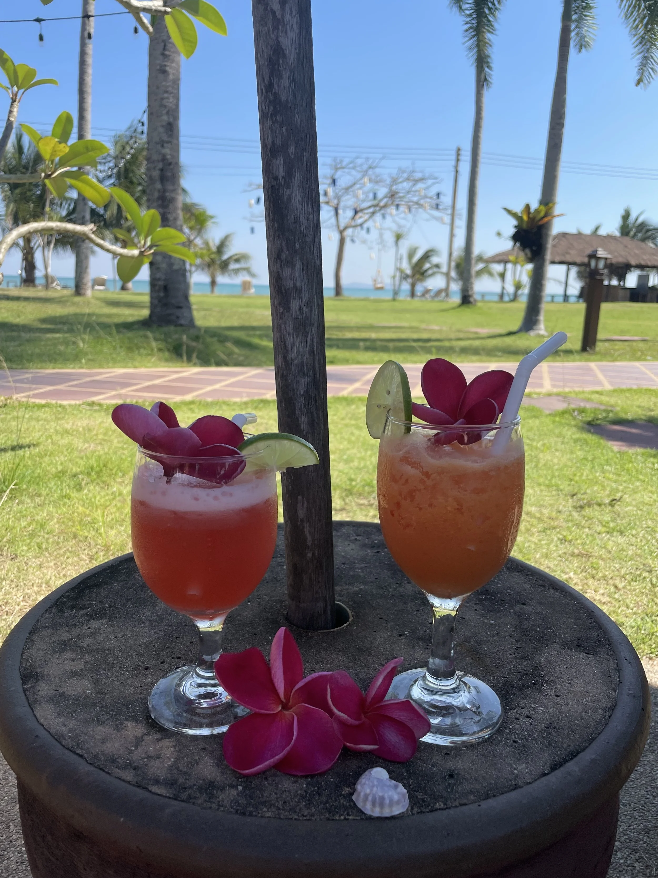 Drinks at a resort when exploring the areas south of Huay Yang. 