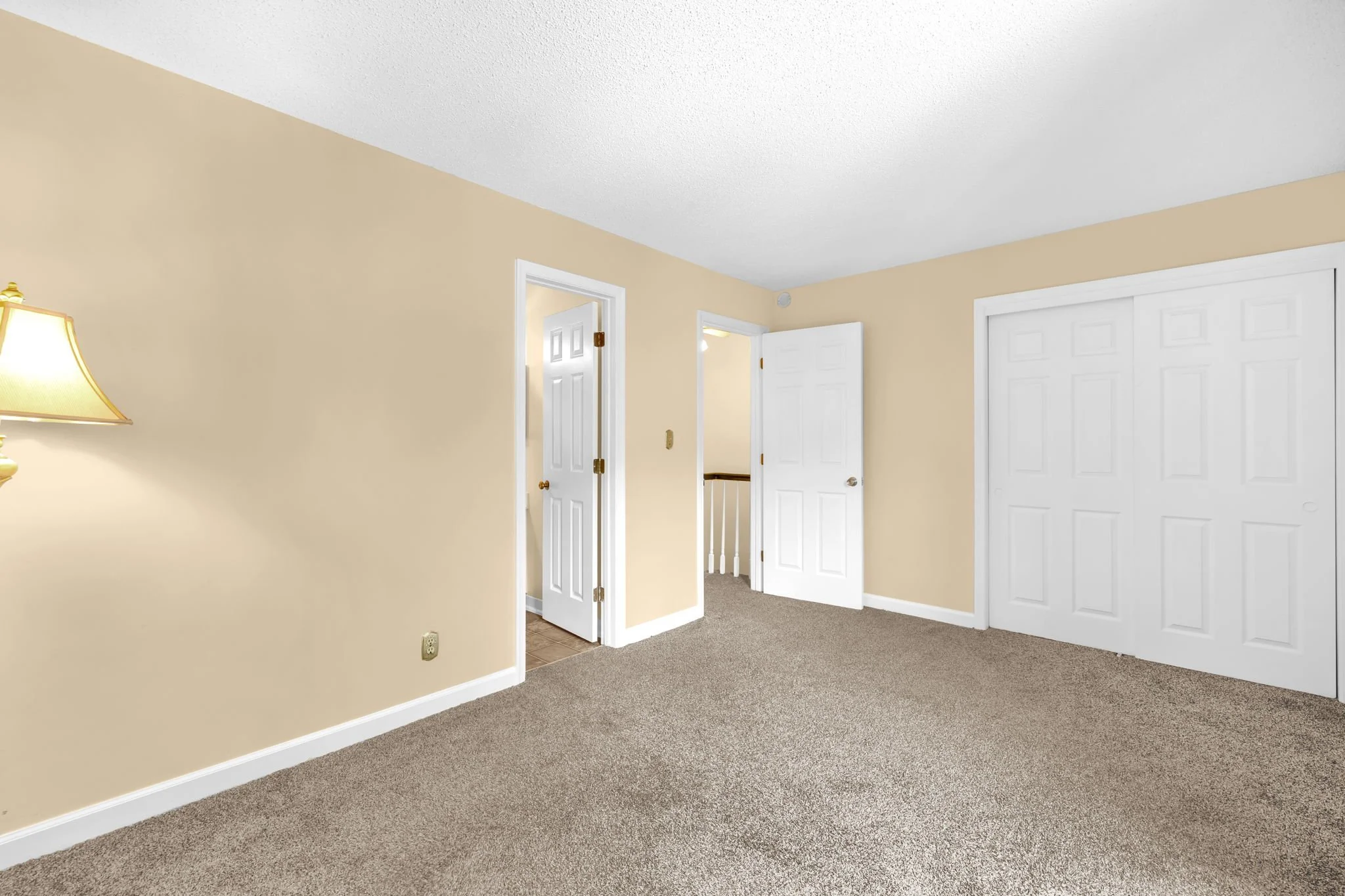 7-web-or-mls-Front Porch-7.jpg