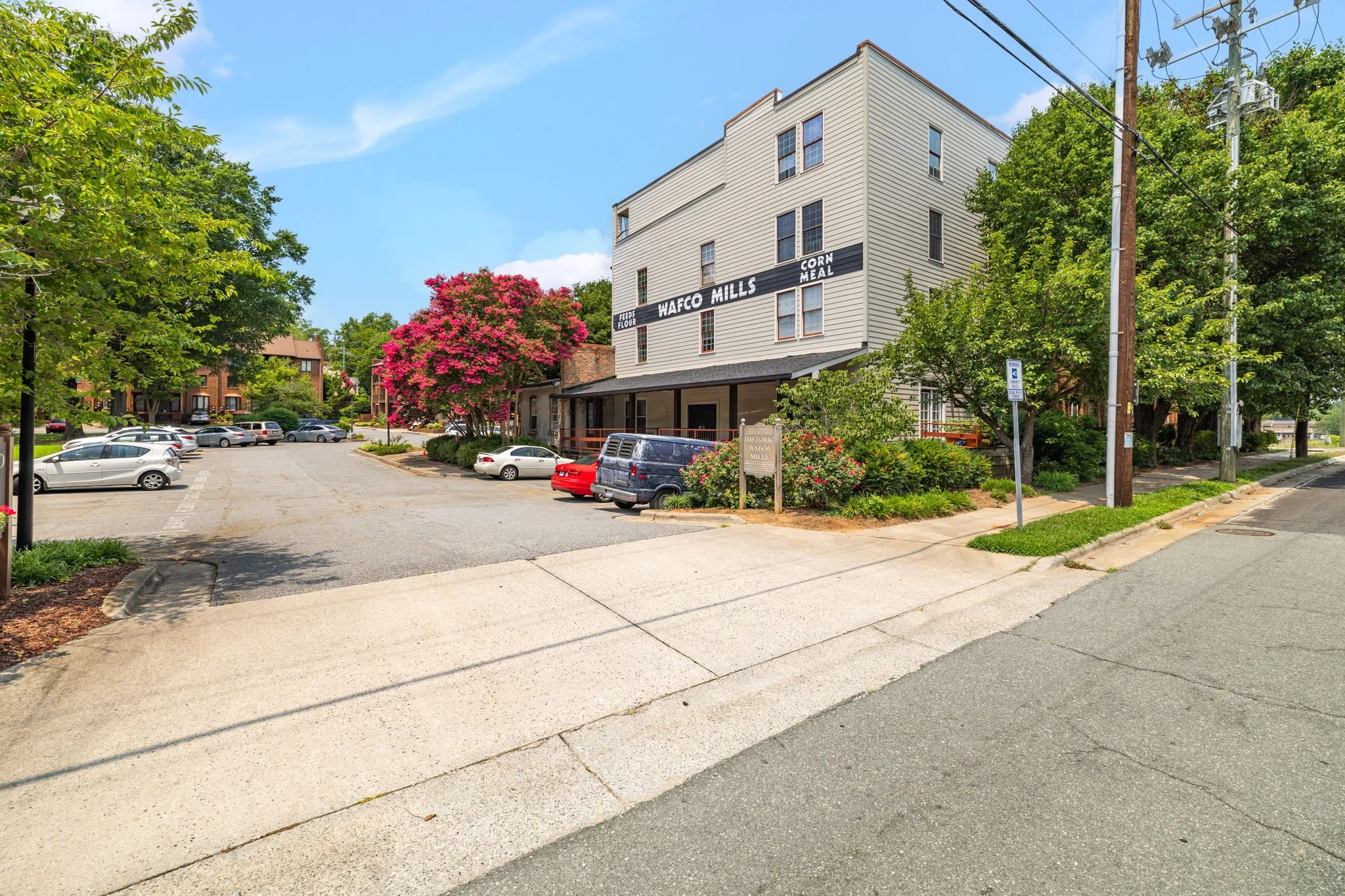 17-web-or-mls-Front Porch-17.jpg