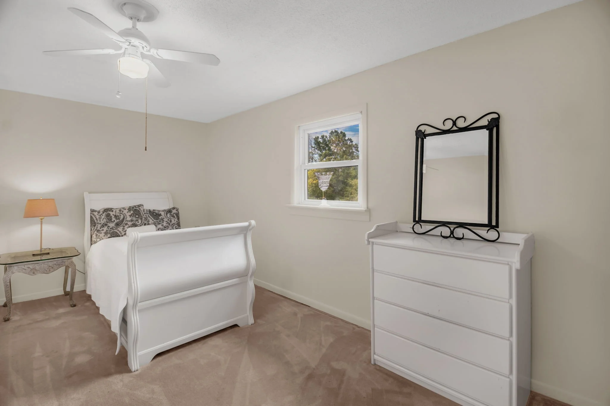 17-web-or-mls-8212 Brann Rd-17.jpg