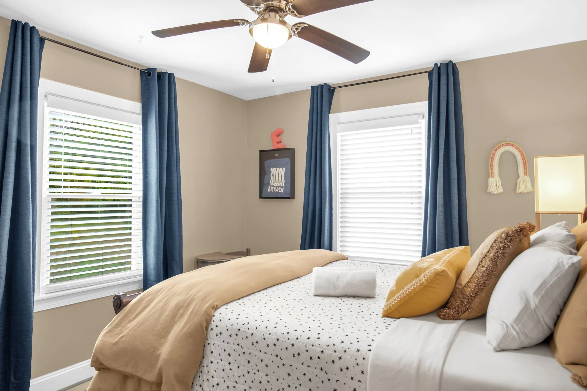 51-web-or-mls-903 W Wendover Ave-20.jpg