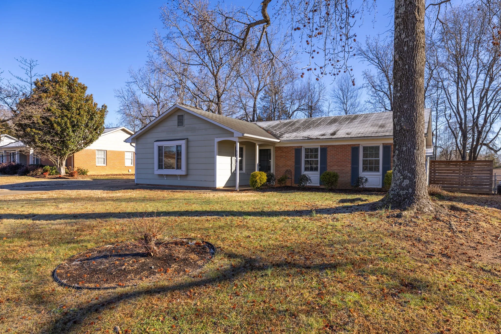 Inviting covered entryway leading into this well maintained Greensboro home