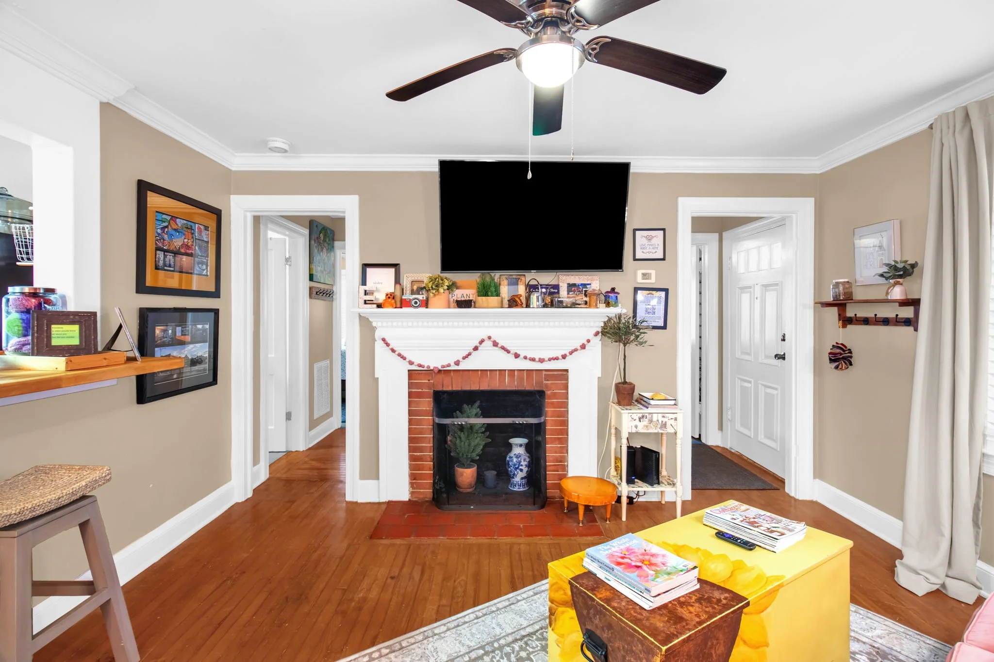 40-web-or-mls-903 W Wendover Ave-9.jpg