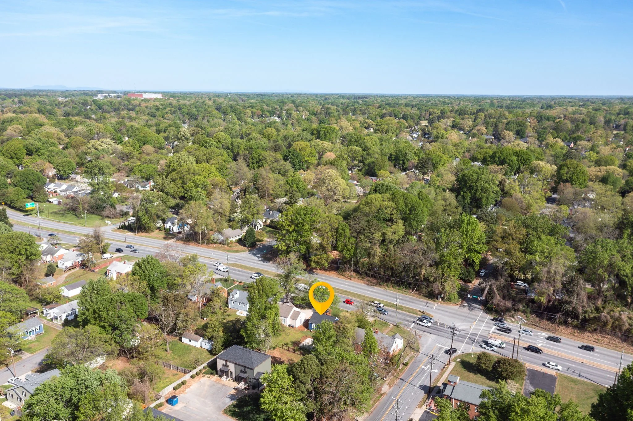 27-web-or-mls-903 W Wendover Ave-27 (2).jpg