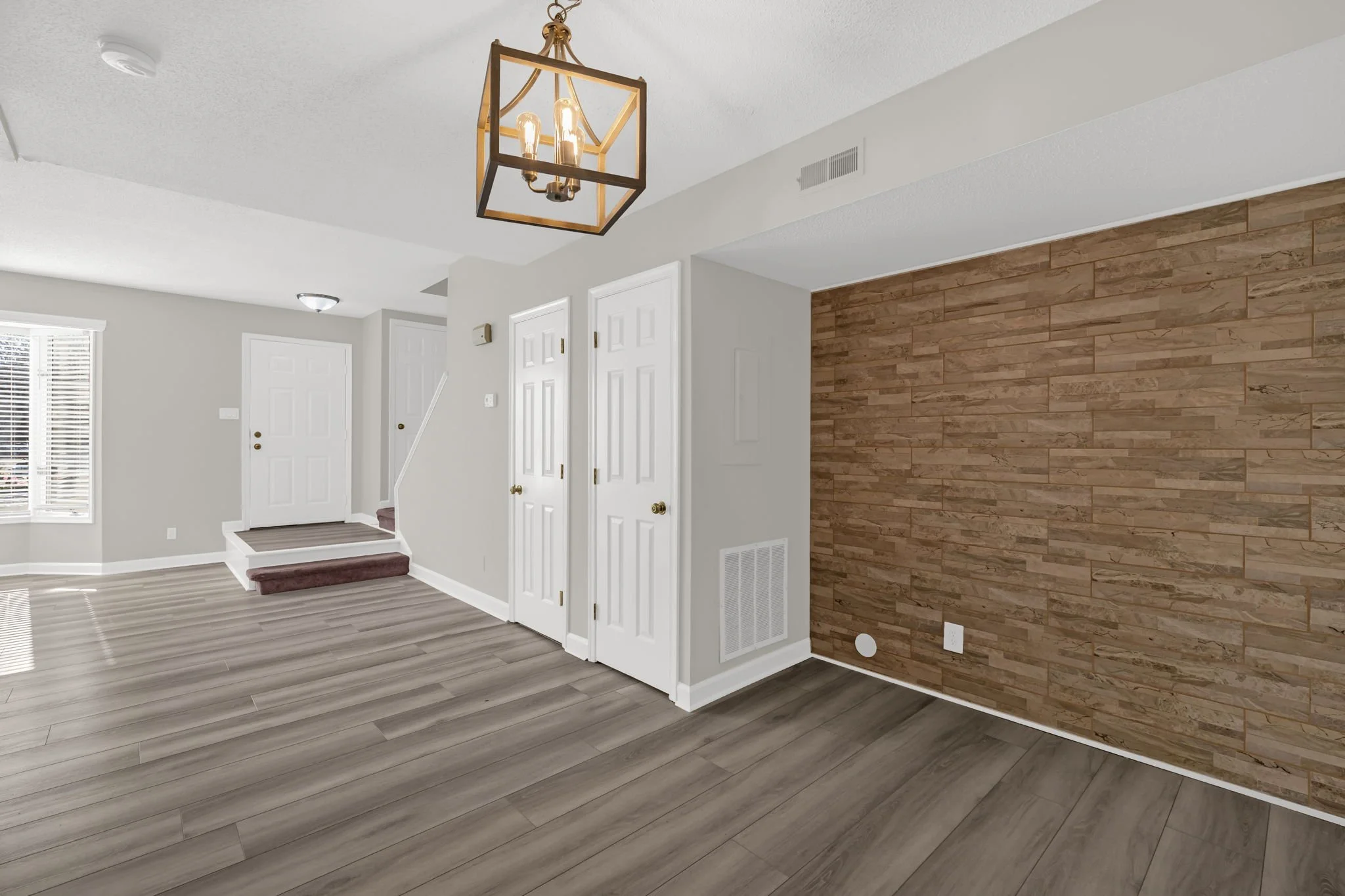 11-web-or-mls-100 Wafco Ln G-11.jpg