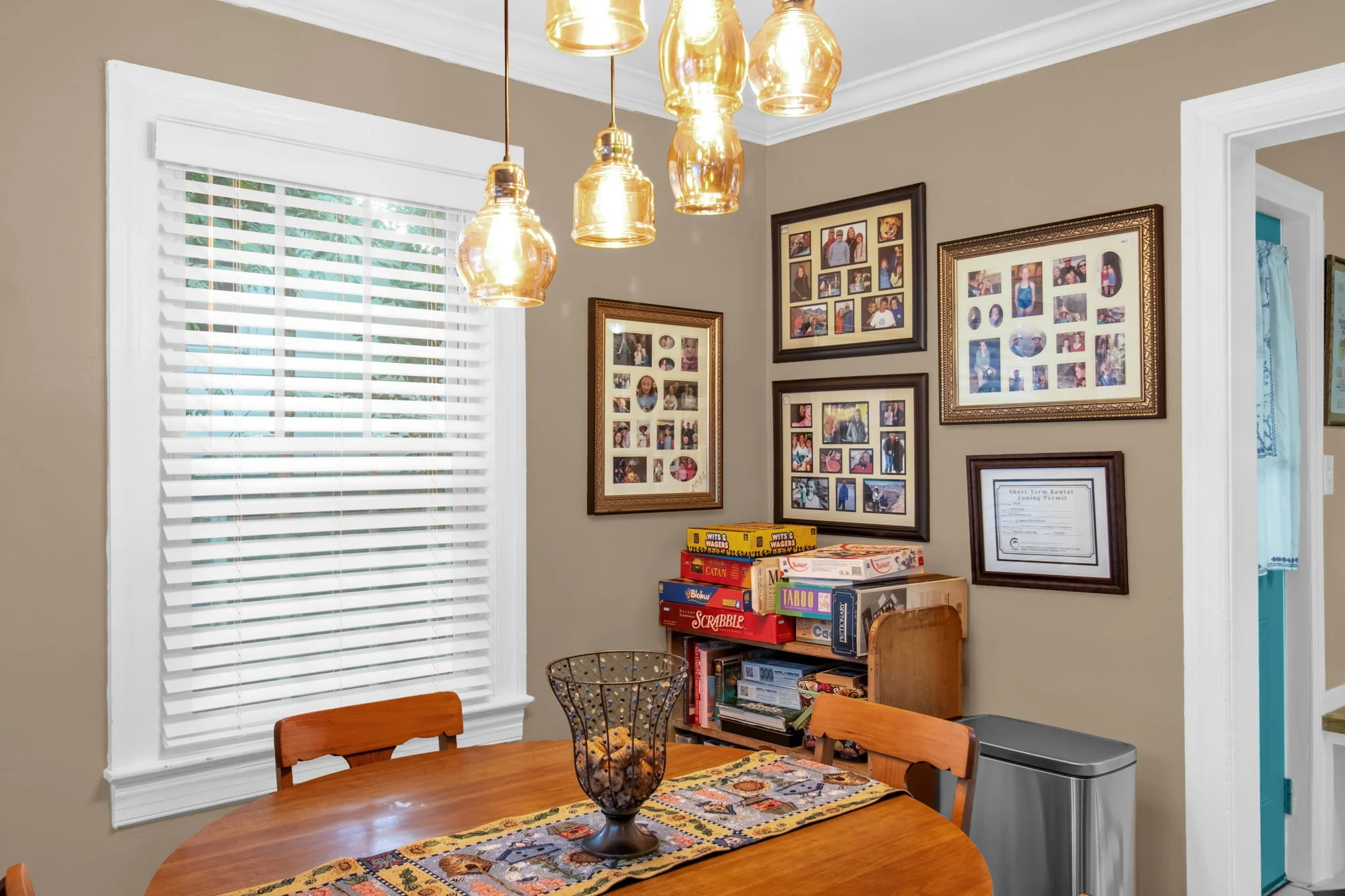 43-web-or-mls-903 W Wendover Ave-12.jpg