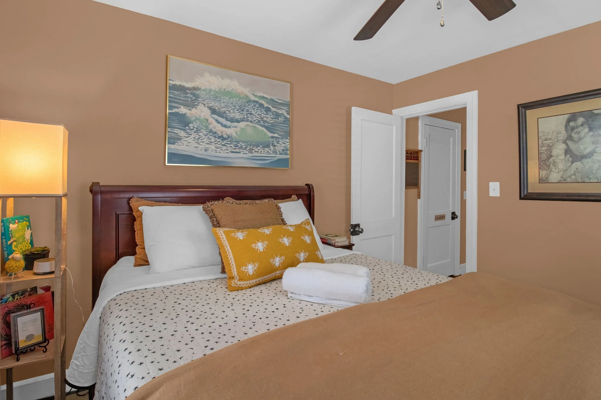 18-web-or-mls-903 W Wendover Ave-18 (2).jpg