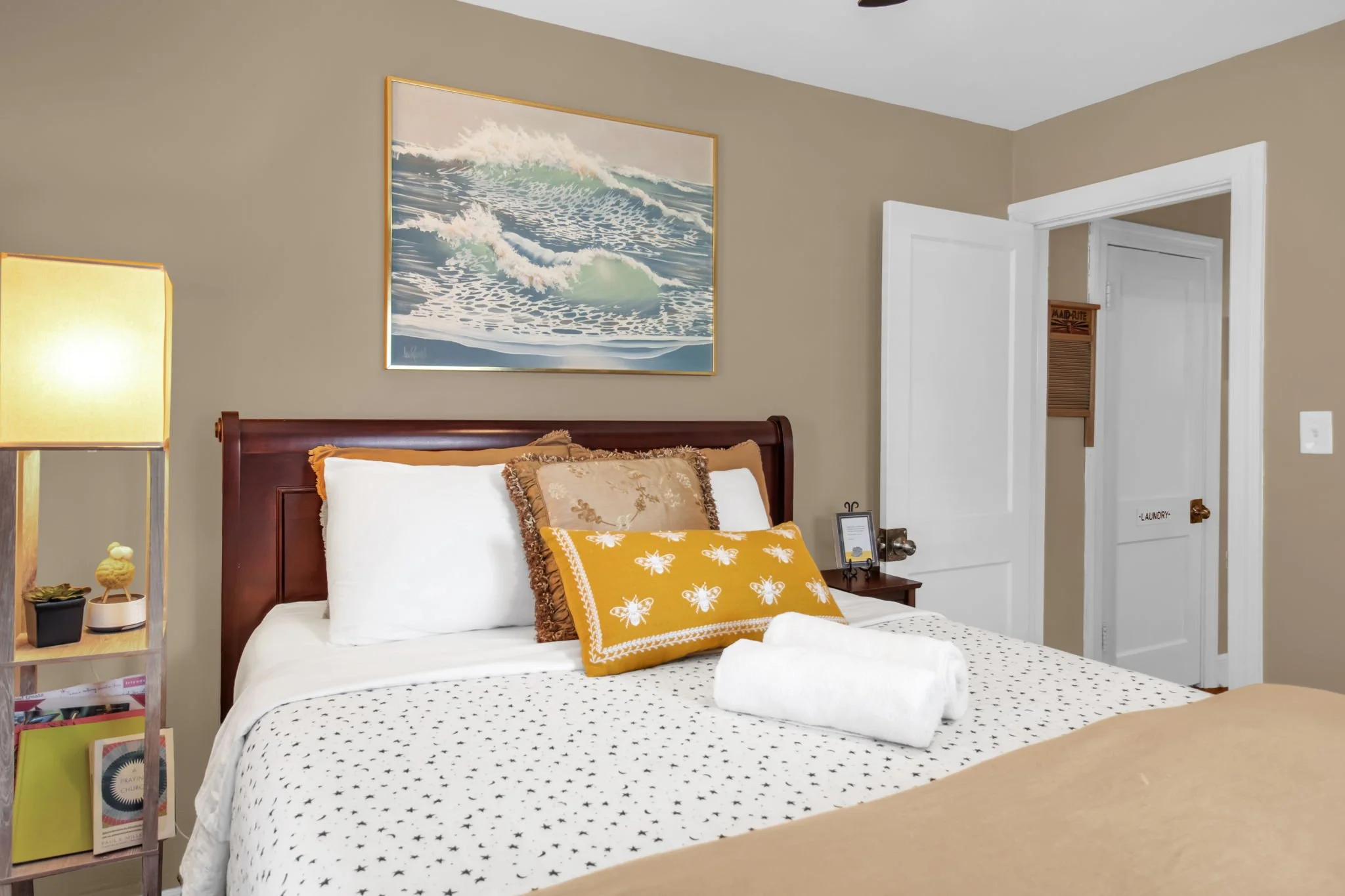53-web-or-mls-903 W Wendover Ave-22.jpg