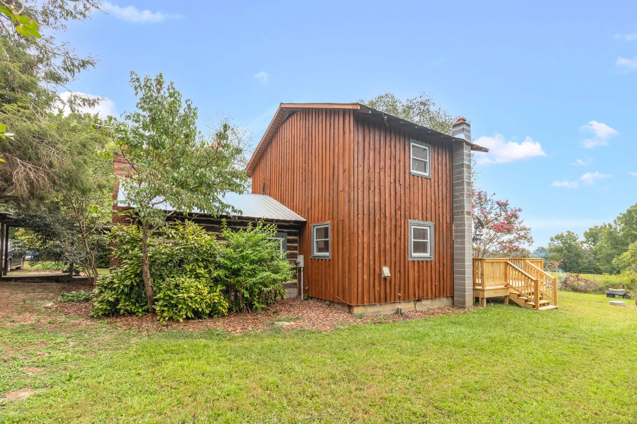 28-web-or-mls-8212 Brann Rd-28.jpg