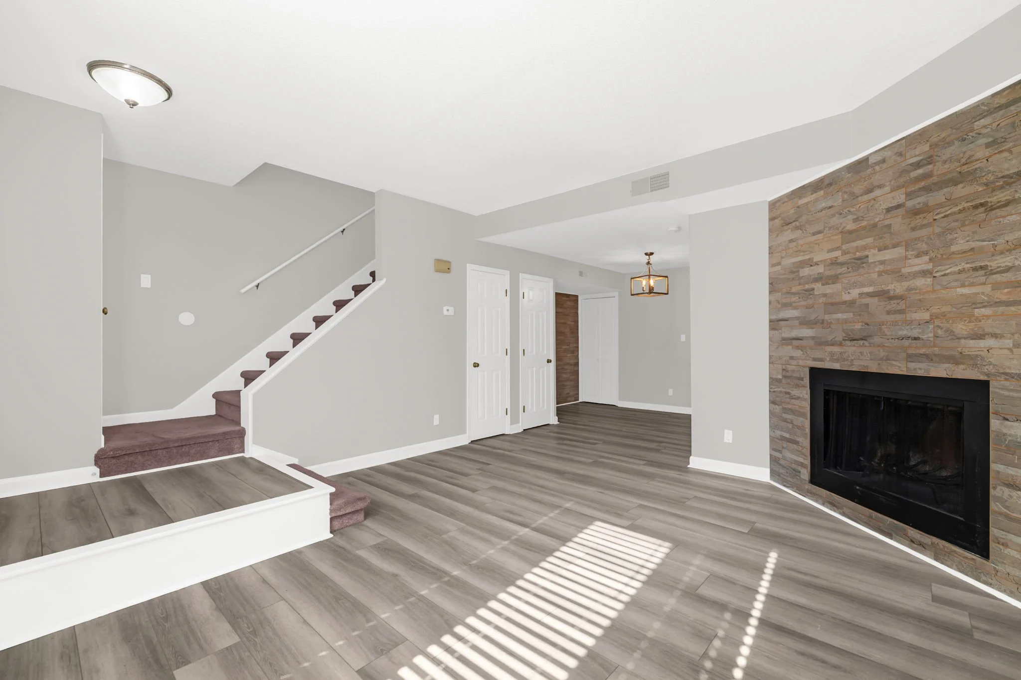 6-web-or-mls-100 Wafco Ln G-6.jpg