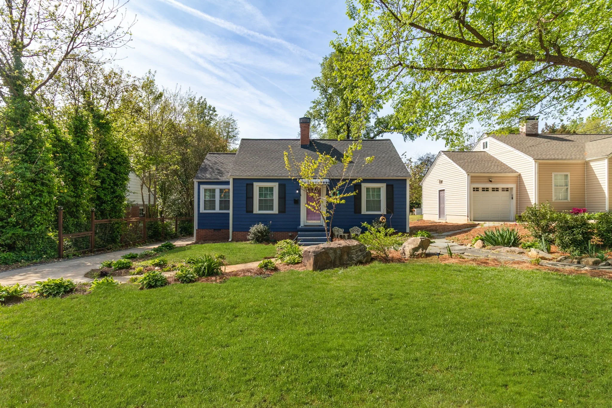 2-web-or-mls-903 W Wendover Ave-2 (2).jpg