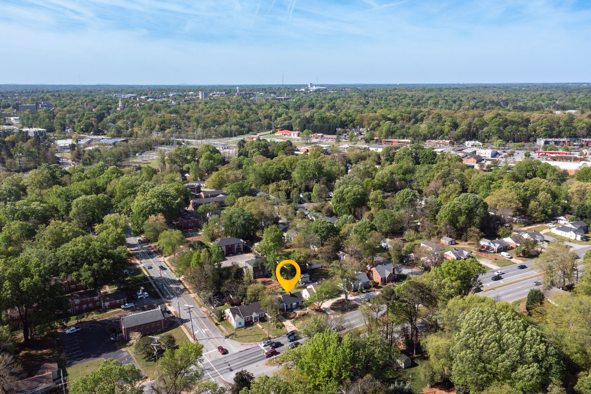 31-web-or-mls-903 W Wendover Ave-31.jpg